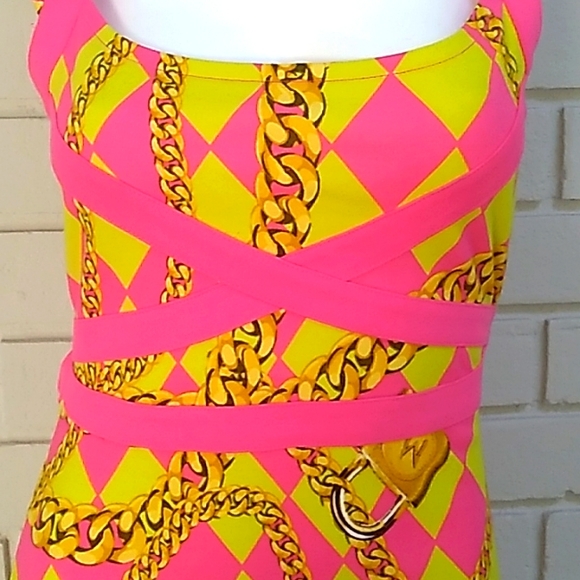 Nicki Minaj Hot Pink/ Gold Chain Bodycon Dress. Size Medium (Juniors) - Picture 4 of 10